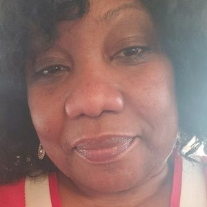 Meet your Posher, Cassandra